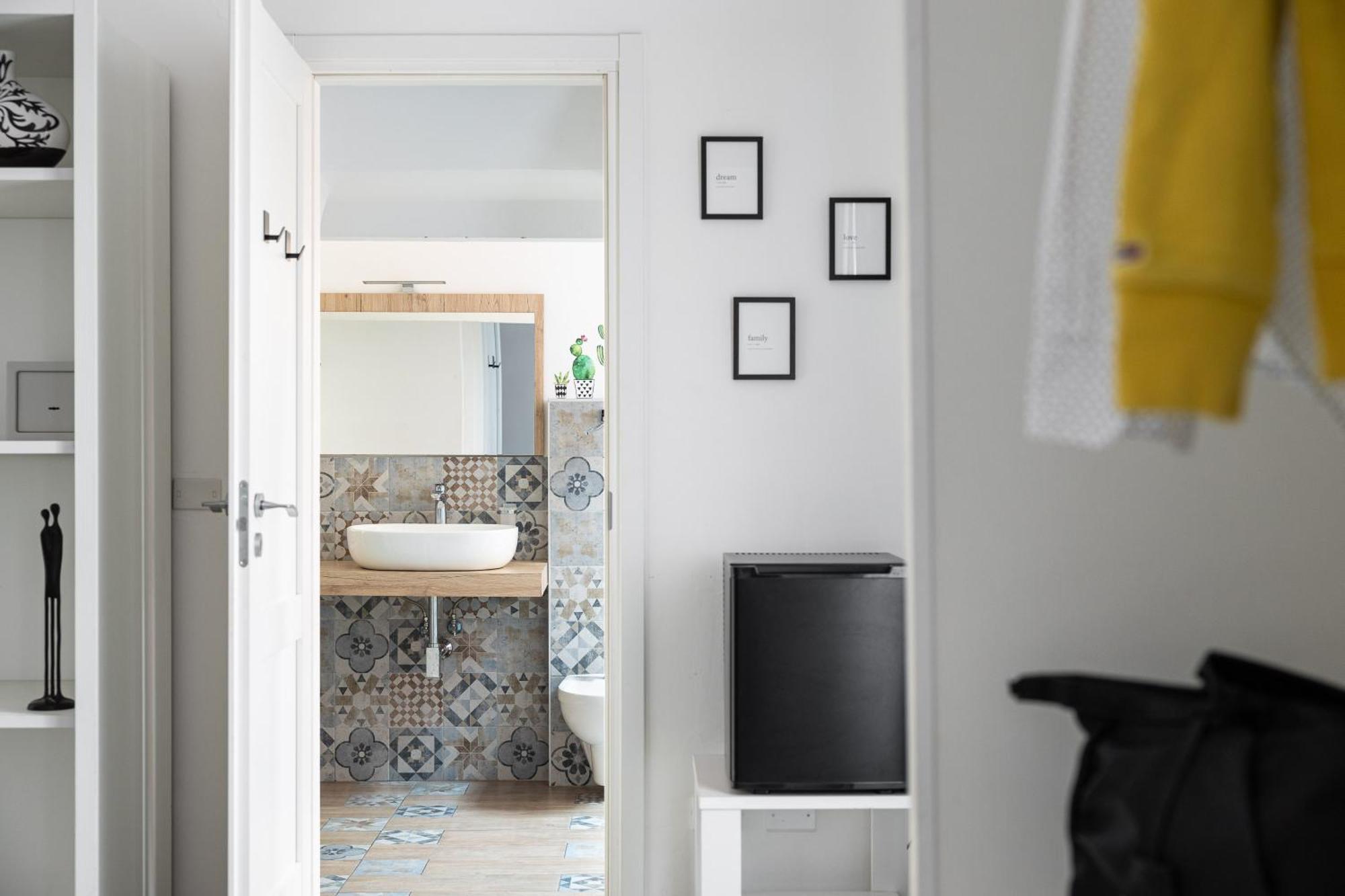 B&B Vitruvio Suites Формия Экстерьер фото