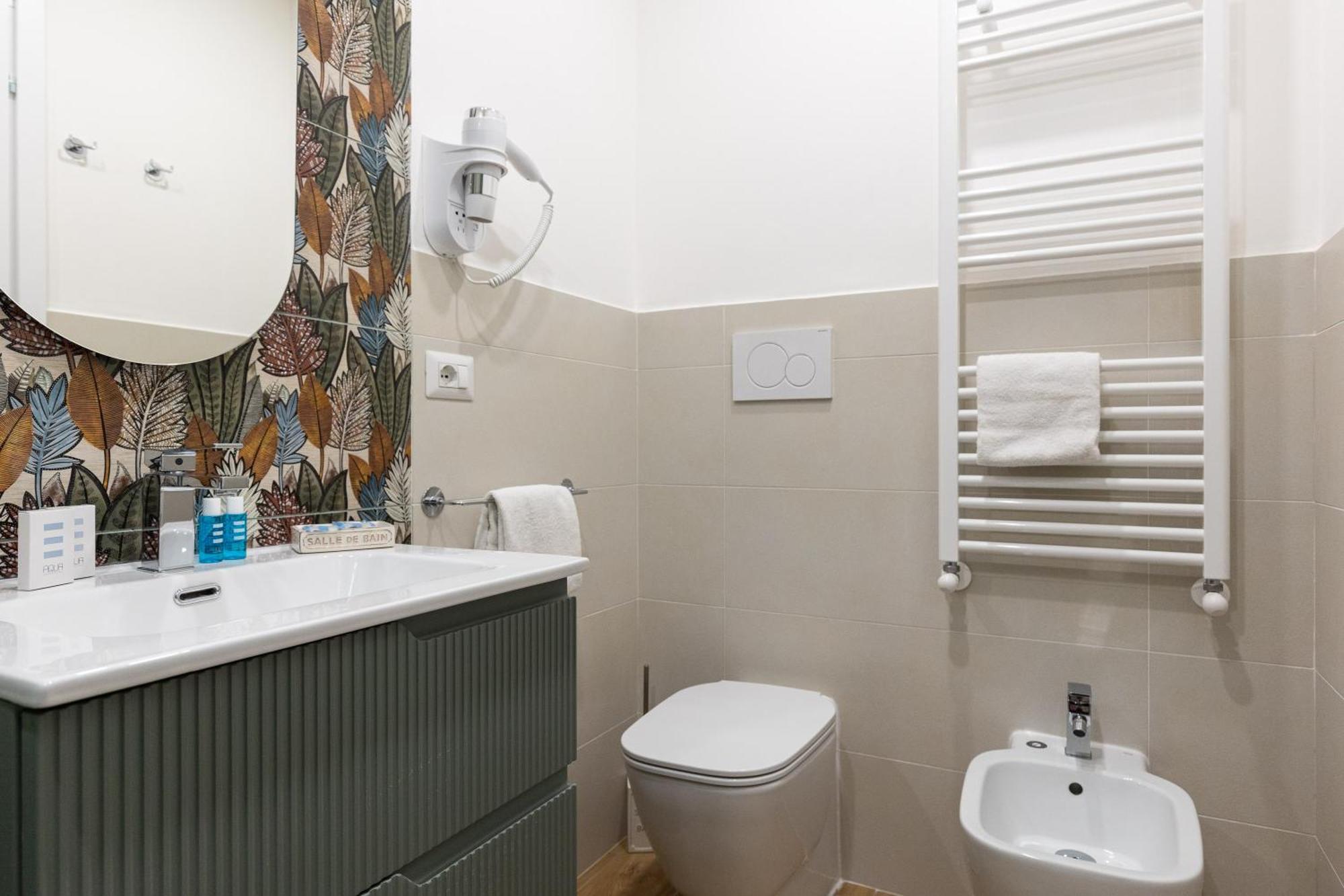 B&B Vitruvio Suites Формия Экстерьер фото