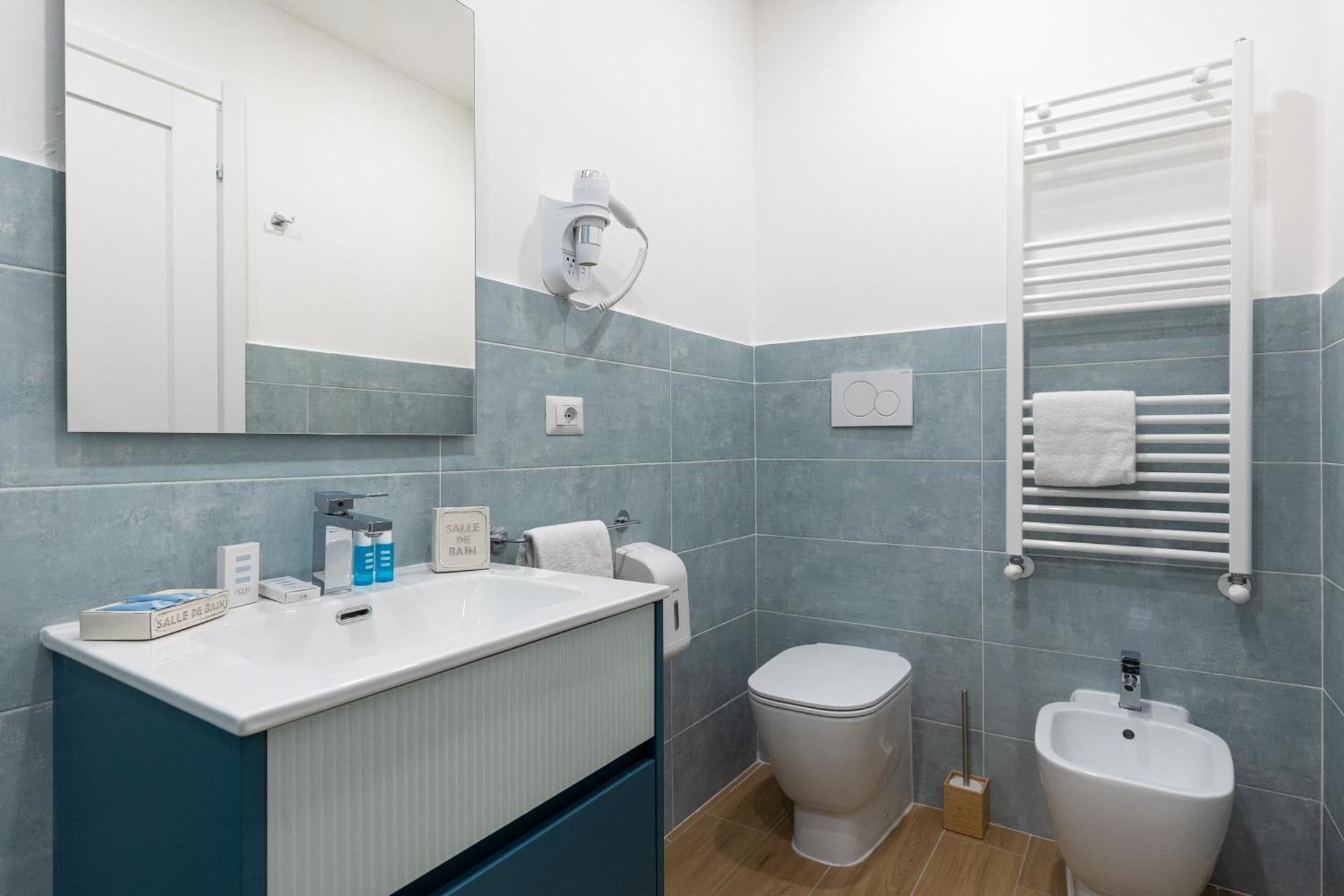 B&B Vitruvio Suites Формия Экстерьер фото